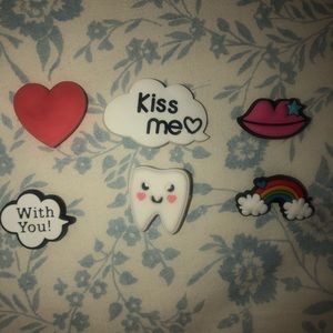 Cute Croc JIBBITZ flirty love charms